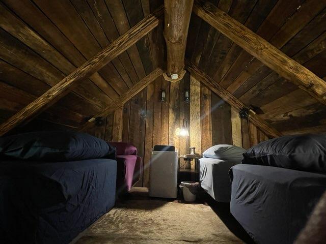 Loft area to spend long afternoons.