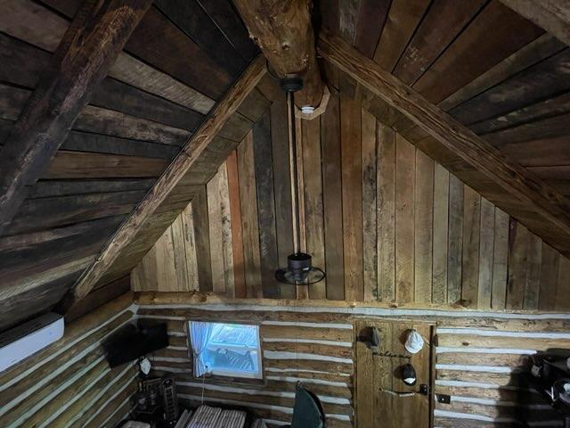 Log frame roof trusses.